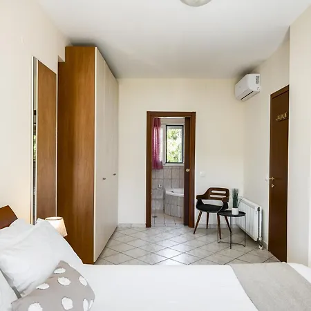 Villa Nina With Private Plunge Pool, 5Km To Corfu Town Exterior photo