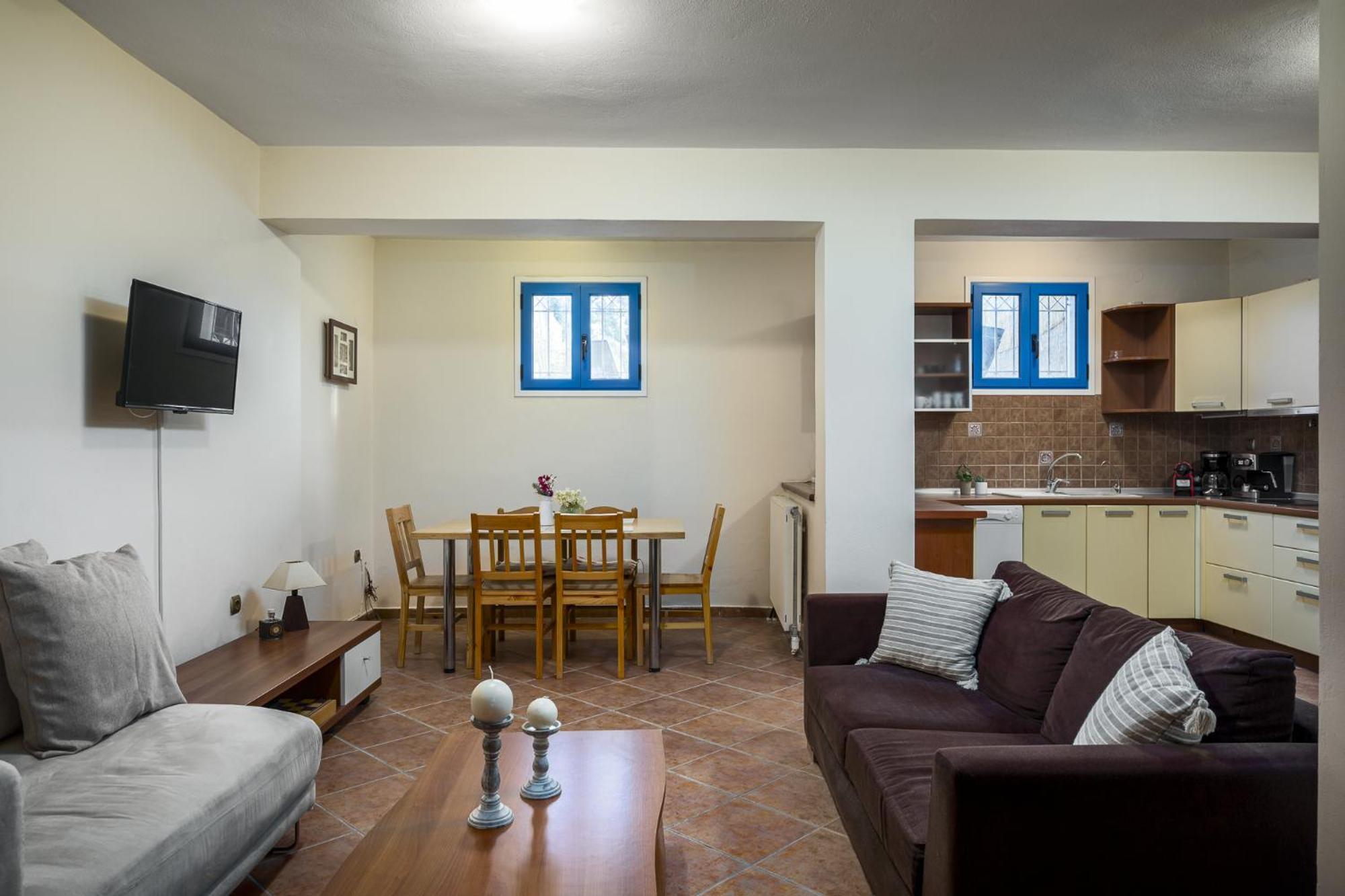 Villa Nina With Private Plunge Pool, 5km To Corfu Town *