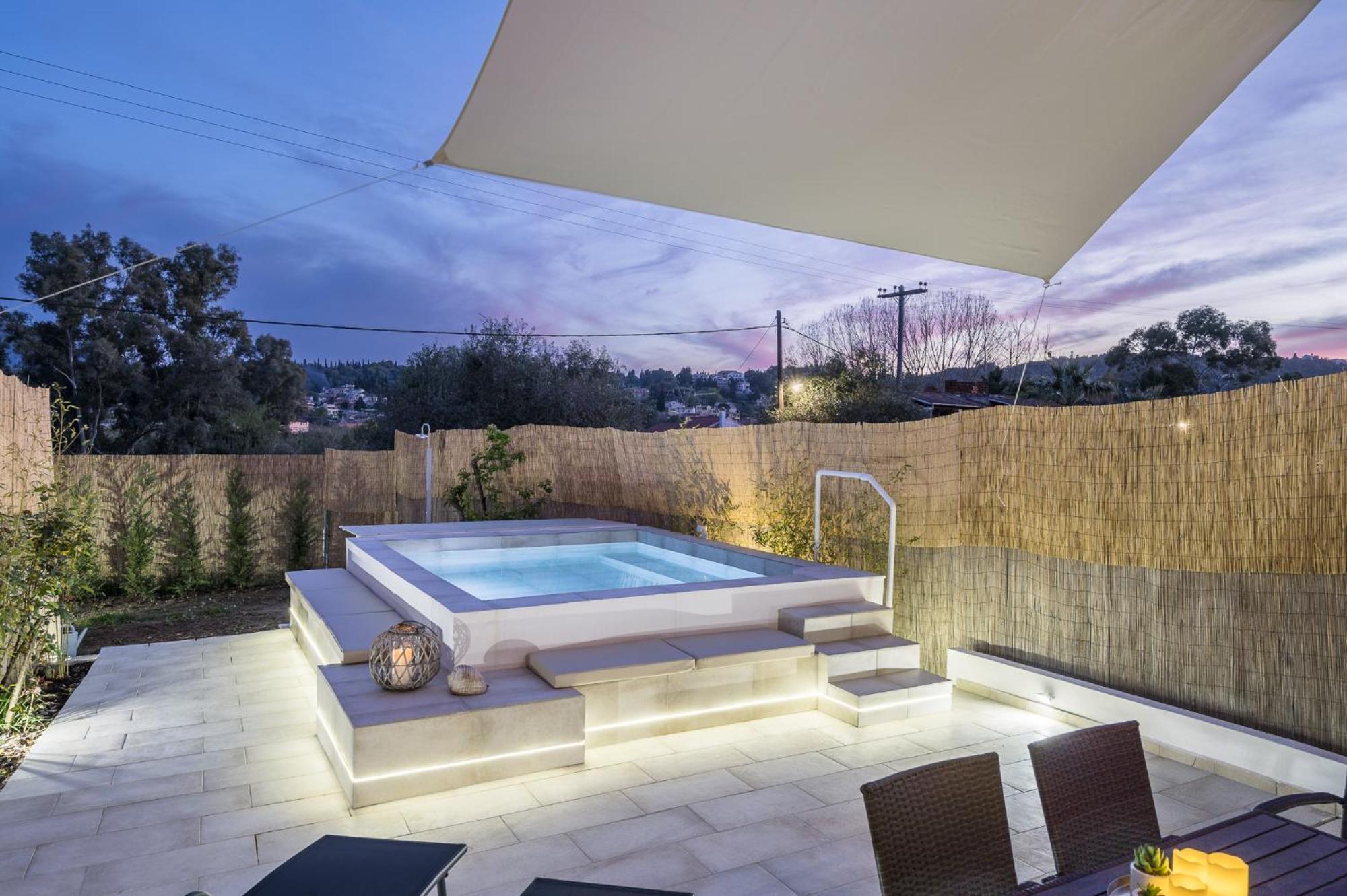 Villa Nina With Private Plunge Pool, 5km To Corfu Town